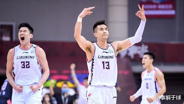 76人鏖战马刺，张镇麟点燃赛场