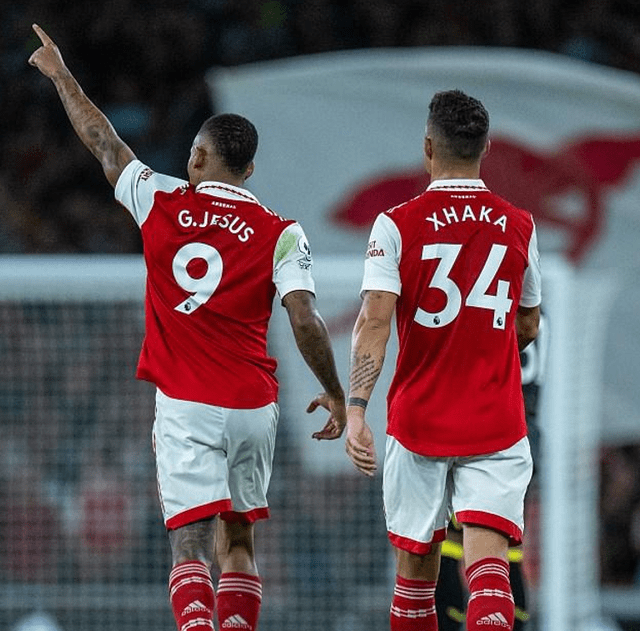 丹麦翻盘巴黎，马丁内利惊艳四座