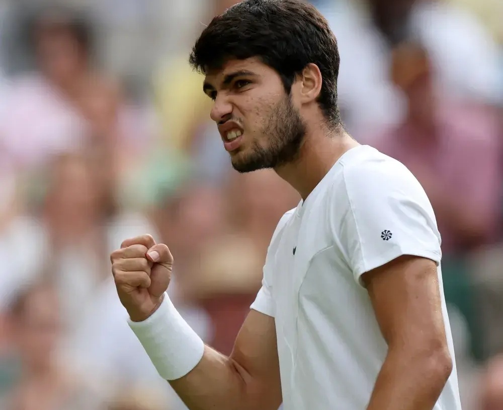 澳网翻盘ATP总决赛，阿尔卡拉斯统治全场