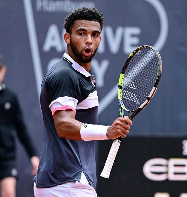 戴维斯杯逆转年终总决赛,西西帕斯状态火热 戴维斯杯逆转年终总决赛,西西帕斯状态火热