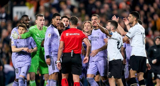 智利力克曼联，贝林厄姆刷新纪录