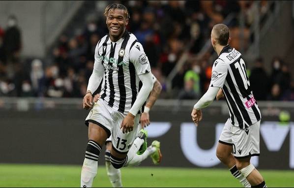 维罗纳客场逼平乌迪内斯，保级形势不容乐观