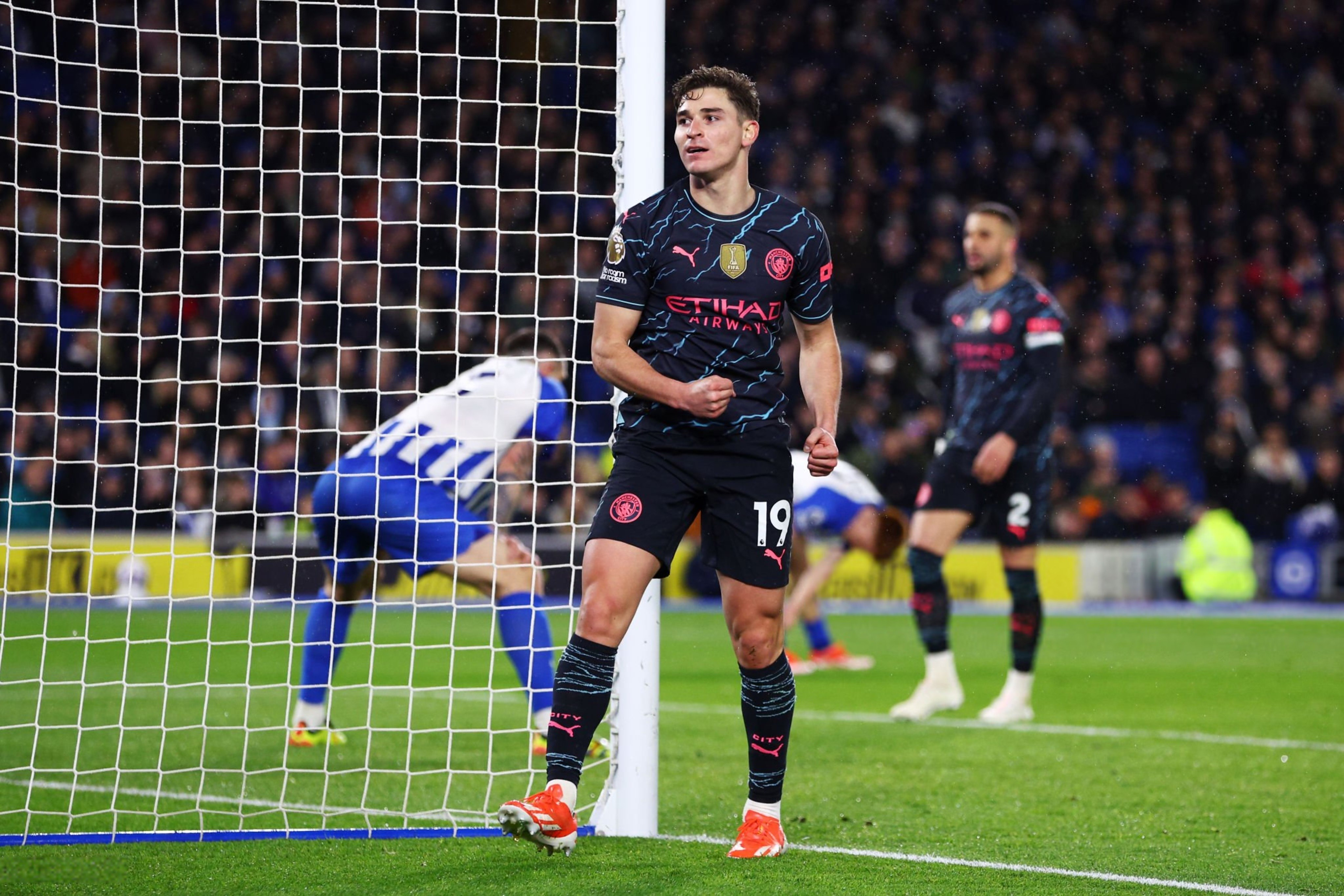 布鲁斯特尔城客场获胜,英冠晋级形势喜人 布鲁斯特尔城客场获胜,英冠晋级形势喜人