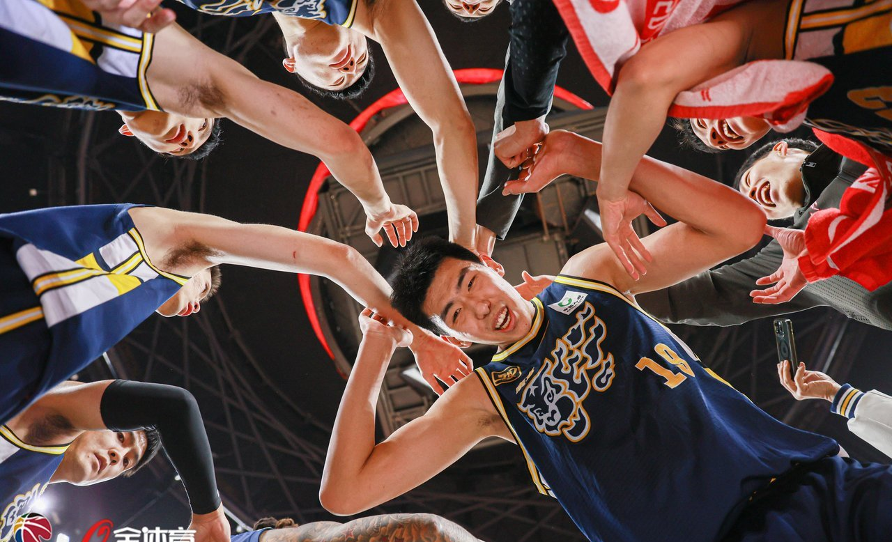 广东宏远力挫山西队，豪取连胜