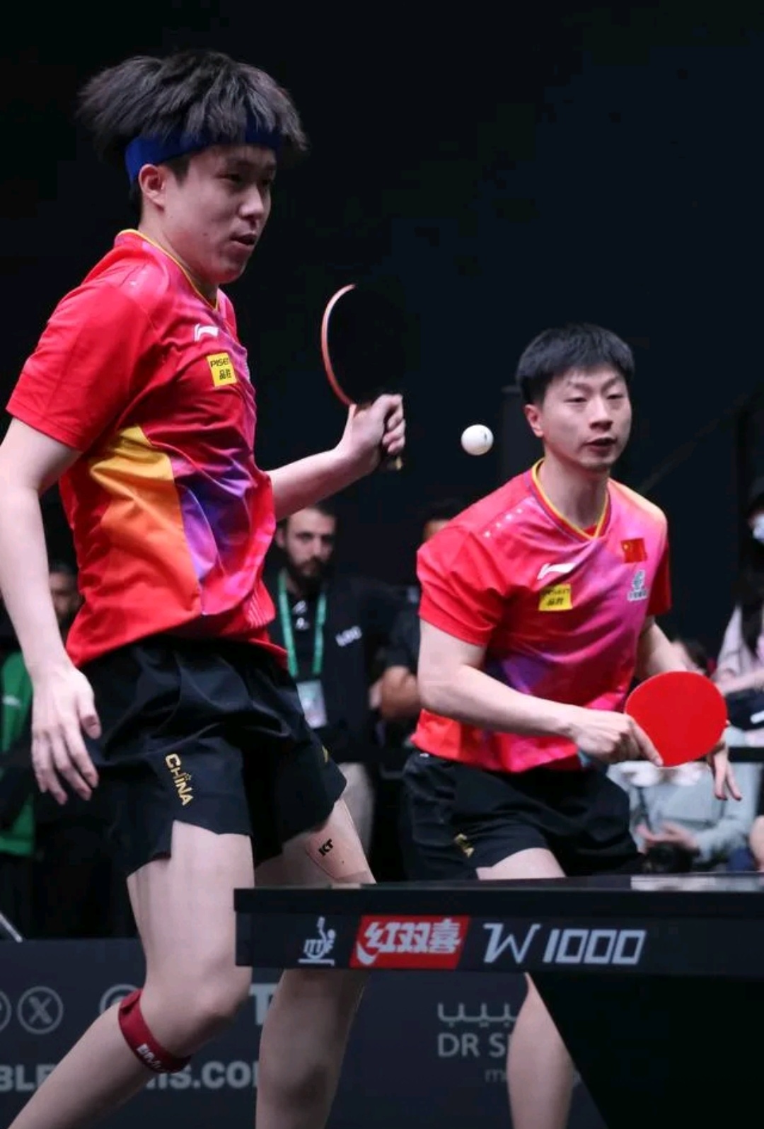 英国乒乓球队绝杀日本乒乓球队，马龙送出助攻