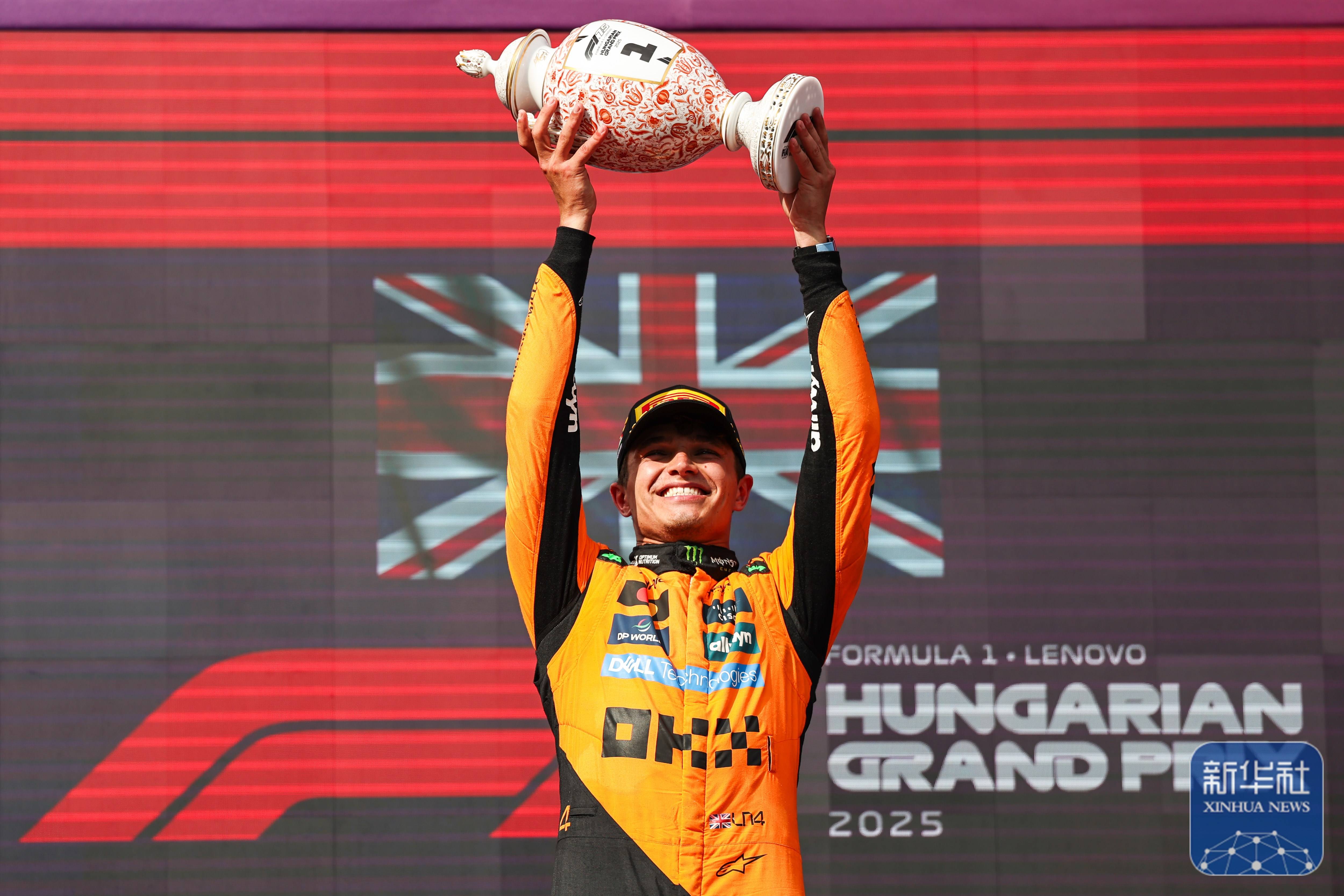 索伯车队险胜红牛车队，诺里斯点燃赛场