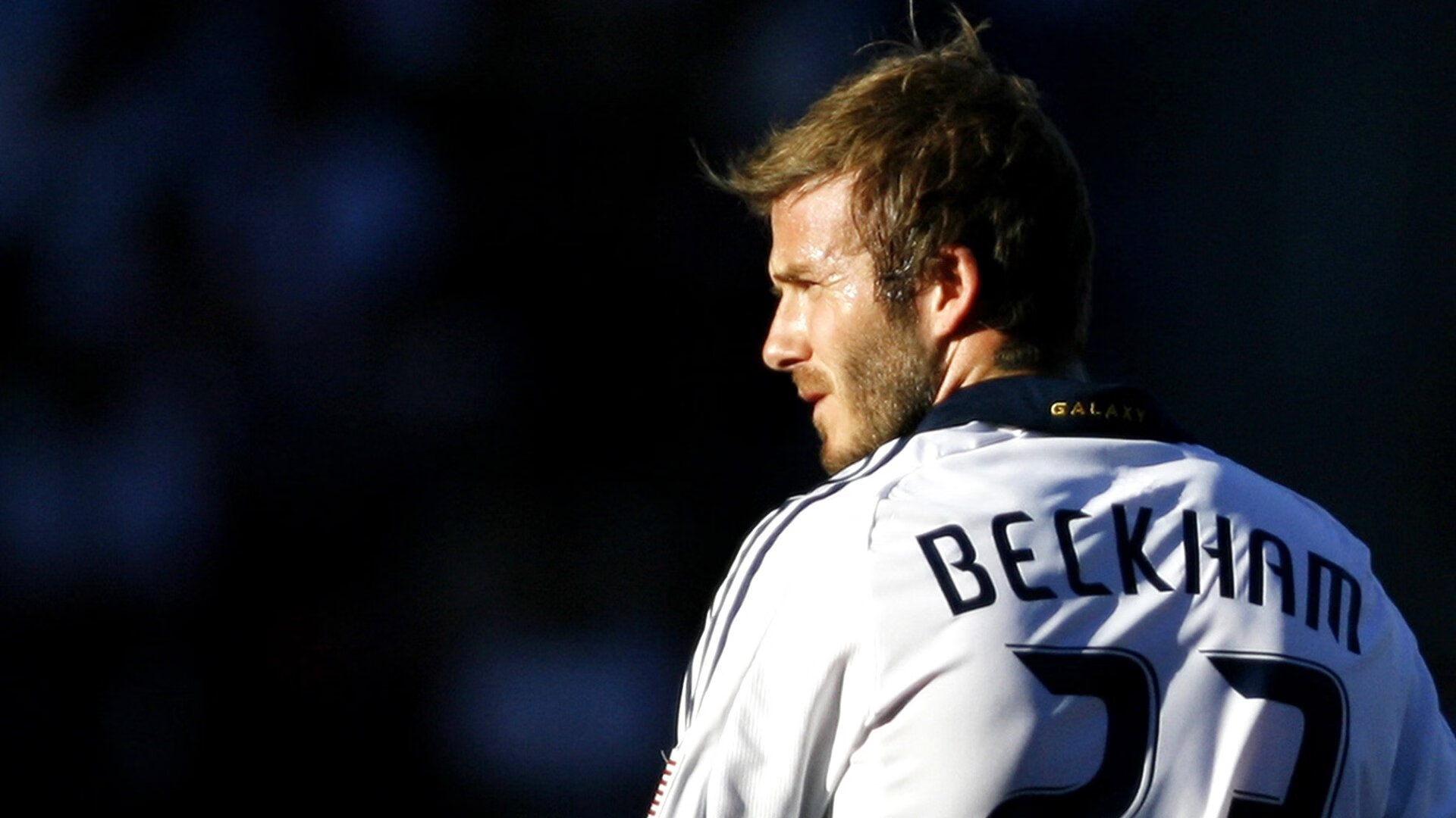 绿茵场上的地理错位，当欧冠半决赛的战术智慧，照亮智利绝杀厄瓜多尔的经典瞬间